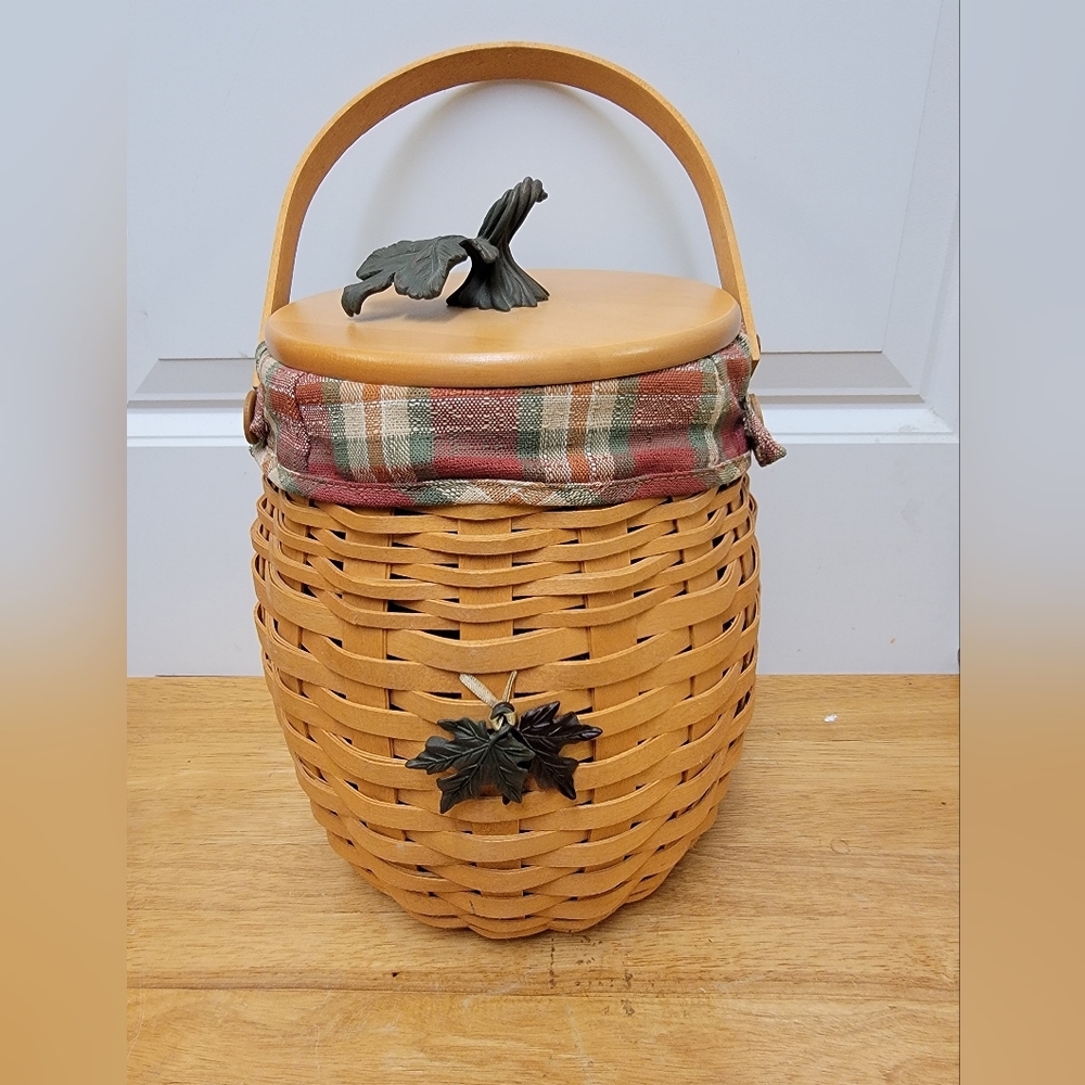 Longaberger 2000 October Fields Pumpkin Lidded Basket with Liner - Picture 4 of 7